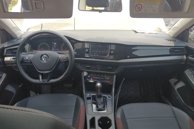 Used Volkswagen Bora 2020 Revised Version 280TSI DSG Elite Edition Center Console