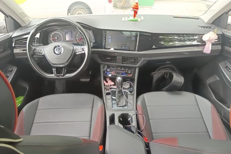 Used Volkswagen Bora 2020 1.5L Automatic Elite Version Center Console