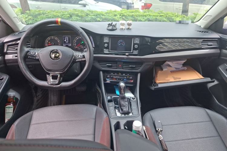 Used Volkswagen Bora 2020 280TSI DSG Elite Edition Center Console