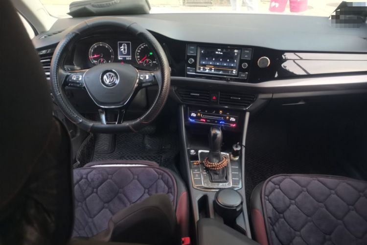 Used Volkswagen Bora 2020 1.5L Automatic Elite Version Center Console