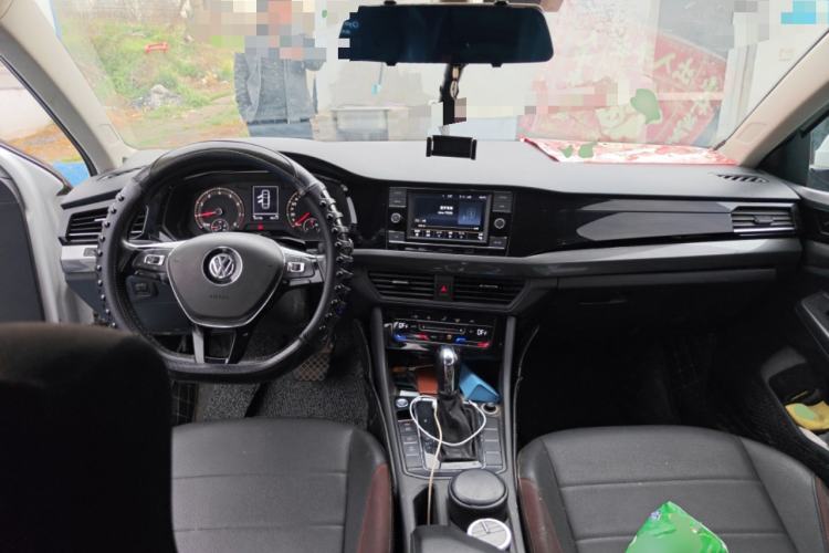 Used Volkswagen Bora 2020 1.5L Automatic Elite Version Center Console