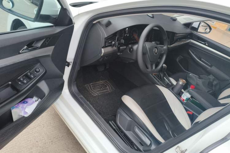 Used Volkswagen Bora 2020 1.5L Automatic Fashion Edition Driver Seat
