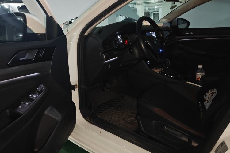Used Volkswagen Bora 2020 1.5L Automatic Elite Version Driver Seat