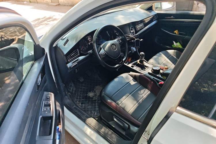 Used Volkswagen Bora 2020 1.5L Manual Comfort Version Driver Seat