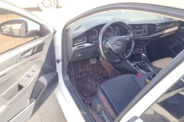 Used Volkswagen Bora 2020 1.5L Automatic Elite Version Driver Seat