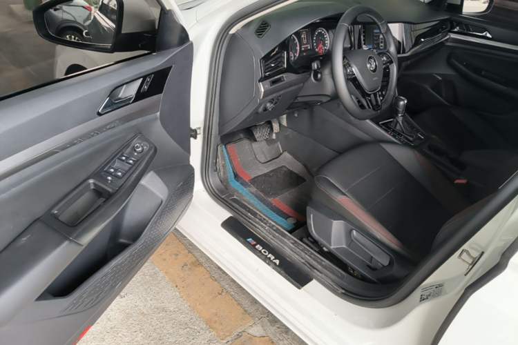 Used Volkswagen Bora 2020 1.5L Automatic Comfort Model Driver Seat