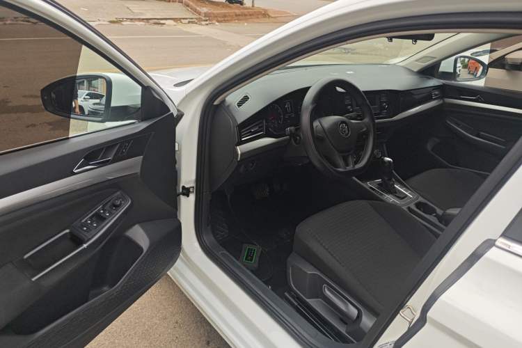 Used Volkswagen Bora 2020 1.5L Automatic Fashion Edition Driver Seat