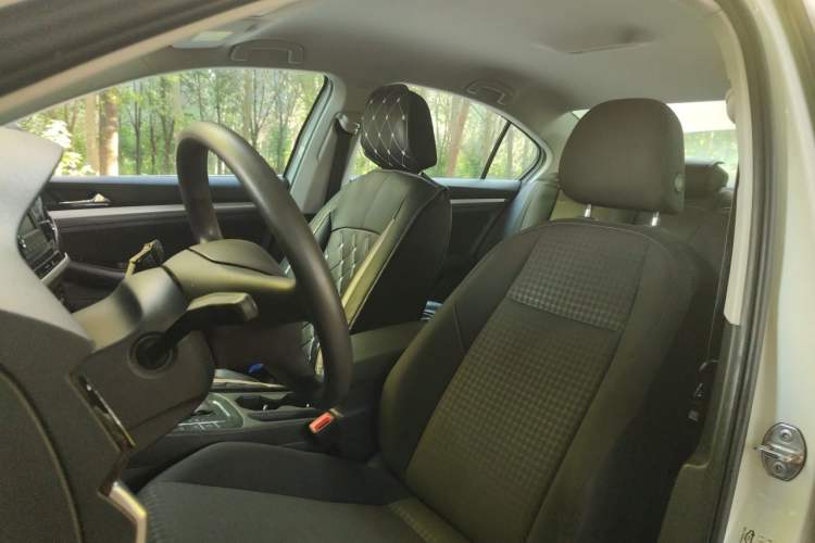 Used Volkswagen Bora 2020 1.5L Automatic Fashion Edition Driver Seat