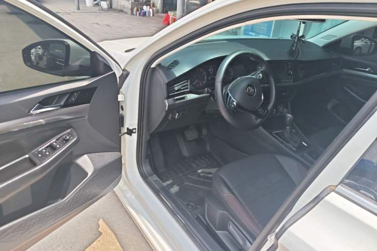 Used Volkswagen Bora 2020 1.5L Automatic Comfort Model Driver Seat