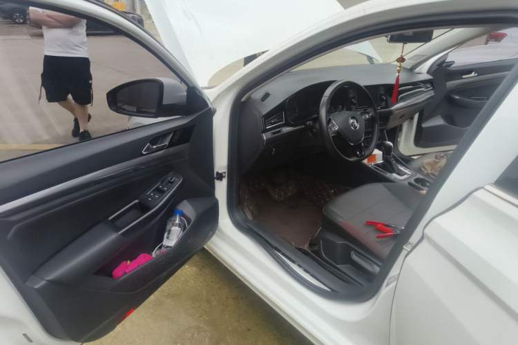 Used Volkswagen Bora 2020 1.5L Automatic Elite Version Driver Seat