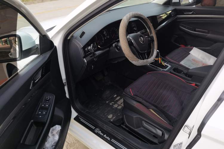 Used Volkswagen Bora 2020 1.5L Automatic Elite Version Driver Seat