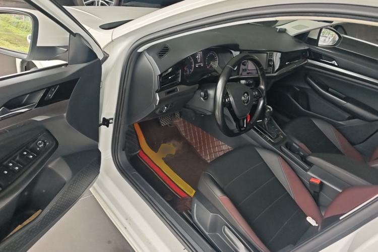 Used Volkswagen Bora 2020 1.5L Automatic Elite Version Driver Seat