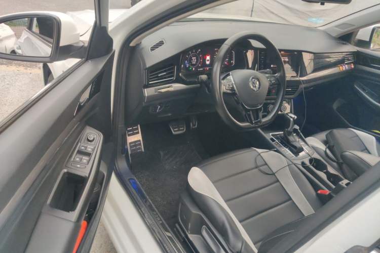 Used Volkswagen Bora 2020 1.5L Automatic Comfort Model Driver Seat