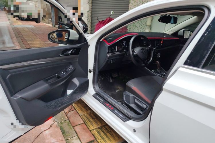 Used Volkswagen Bora 2020 1.5L Automatic Elite Version Driver Seat