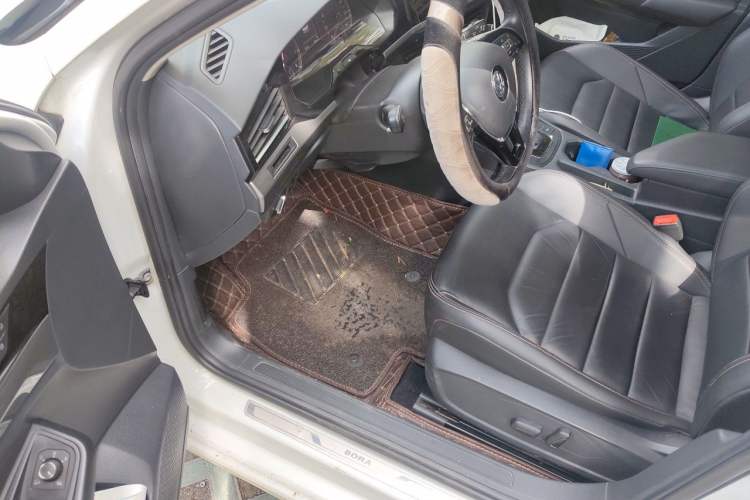Used Volkswagen Bora 2020 1.5L Automatic Luxury Model Driver Seat