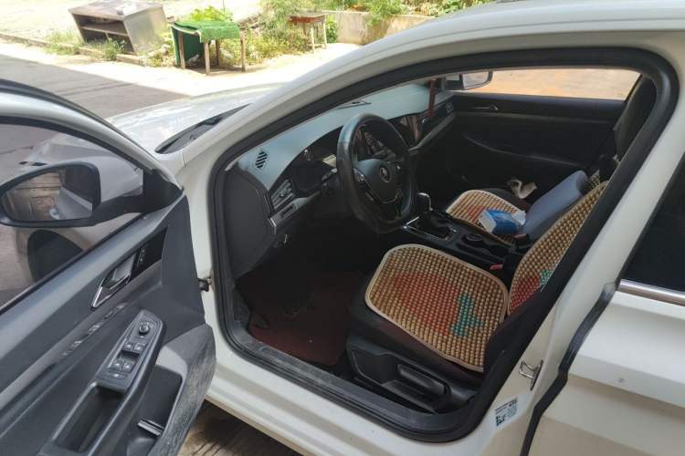 Used Volkswagen Bora 2020 1.5L Automatic Elite Version Driver Seat