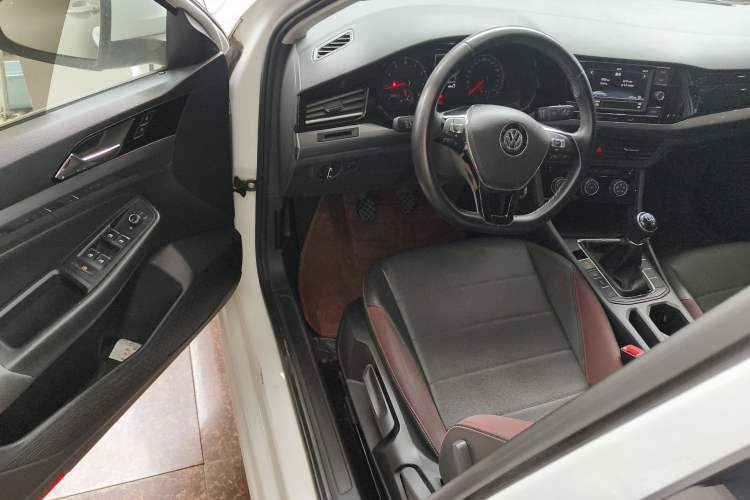 Used Volkswagen Bora 2020 1.5L Manual Comfort Version Driver Seat
