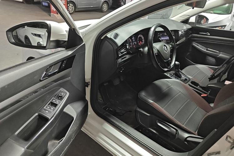 Used Volkswagen Bora 2020 1.5L Automatic Elite Version Driver Seat