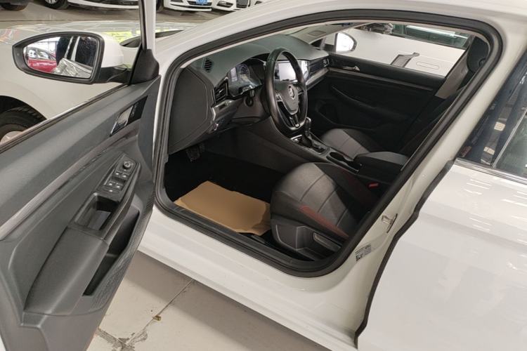 Used Volkswagen Bora 2020 1.5L Automatic Elite Version Driver Seat