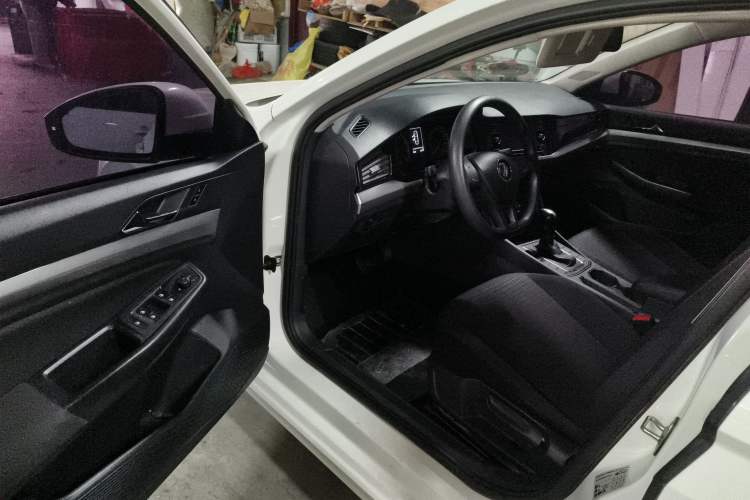 Used Volkswagen Bora 2020 1.5L Automatic Fashion Edition Driver Seat