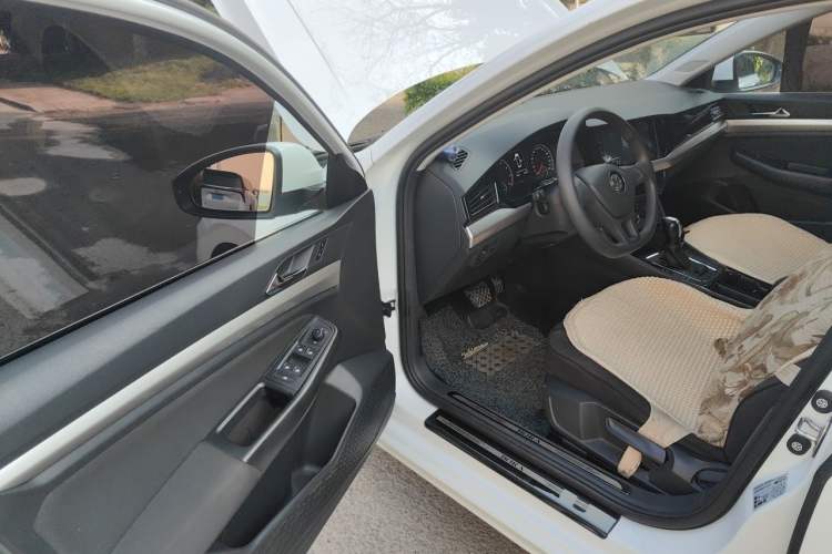 Used Volkswagen Bora 2020 1.5L Automatic Fashion Edition Driver Seat