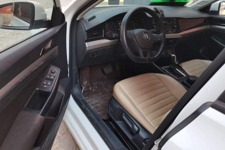 Used Volkswagen Bora 2020 1.5L Automatic Fashion Edition Driver Seat