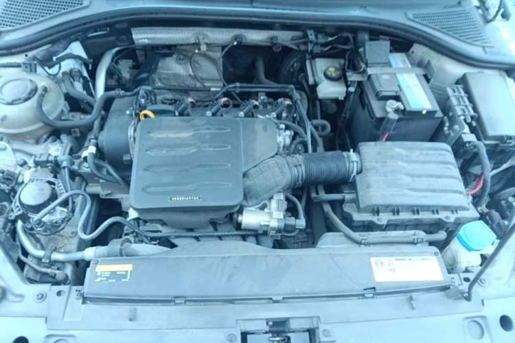 Used Volkswagen Bora 2020 1.5L Automatic Fashion Edition Engine Bay