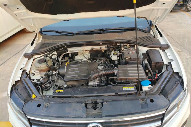 Used Volkswagen Bora 2020 1.5L Automatic Fashion Edition Engine Bay