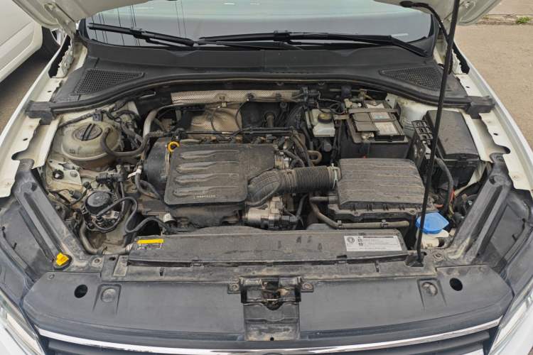 Used Volkswagen Bora 2020 1.5L Automatic Fashion Edition Engine Bay