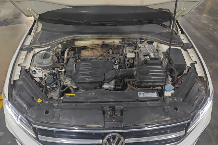 Used Volkswagen Bora 2020 1.5L Manual Comfort Version Engine Bay