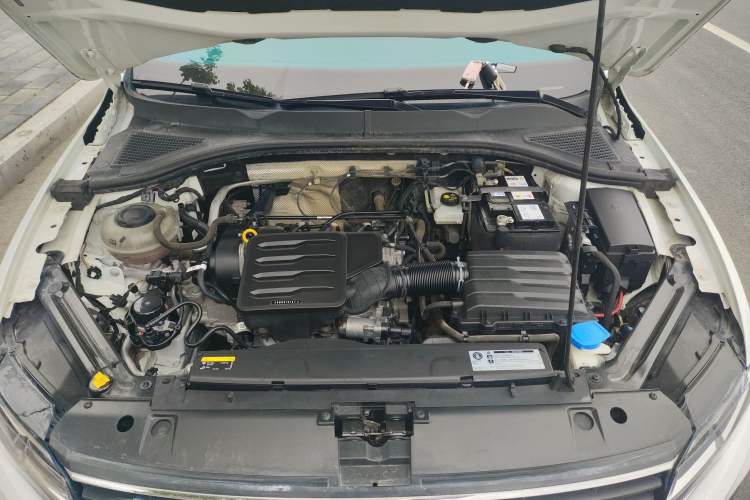 Used Volkswagen Bora 2020 1.5L Automatic Fashion Edition Engine Bay