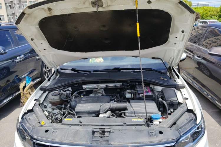Used Volkswagen Bora 2020 1.5L Automatic Elite Version Engine Bay