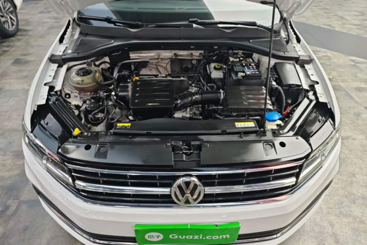Used Volkswagen Bora 2020 1.5L Automatic Elite Version Engine Bay