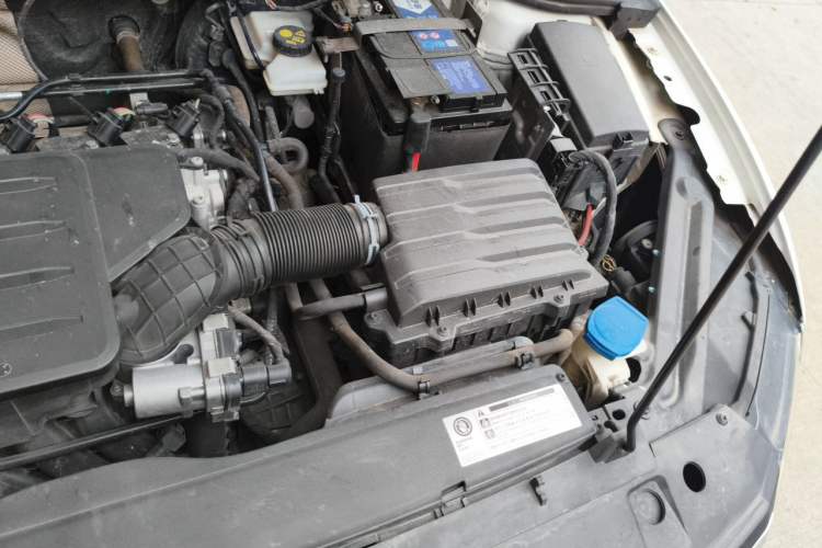 Used Volkswagen Bora 2020 1.5L Automatic Fashion Edition Engine Bay Left