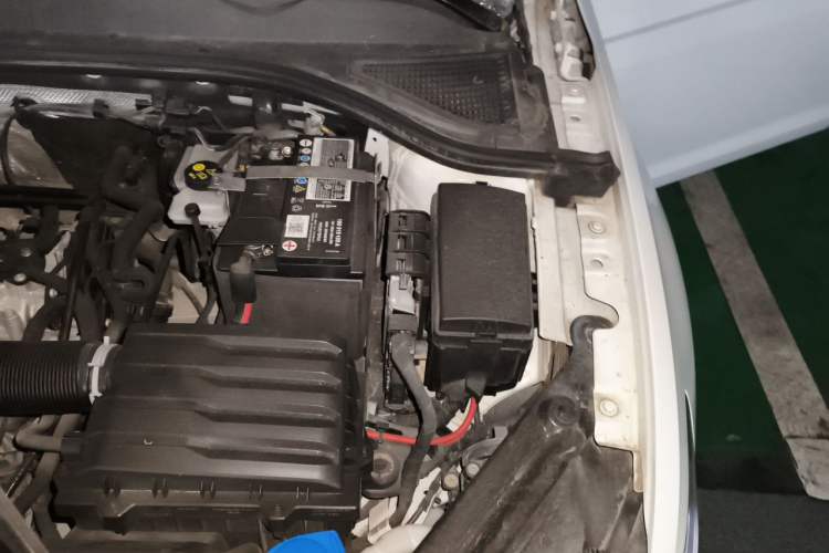 Used Volkswagen Bora 2020 1.5L Automatic Elite Version Engine Bay Left
