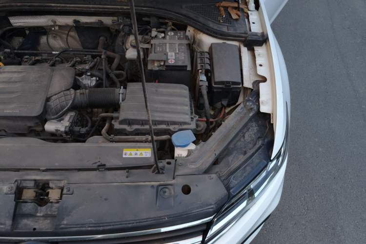Used Volkswagen Bora 2020 1.5L Automatic Fashion Edition Engine Bay Left
