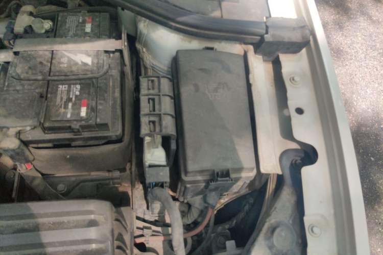 Used Volkswagen Bora 2020 1.5L Automatic Comfort Model Engine Bay Left