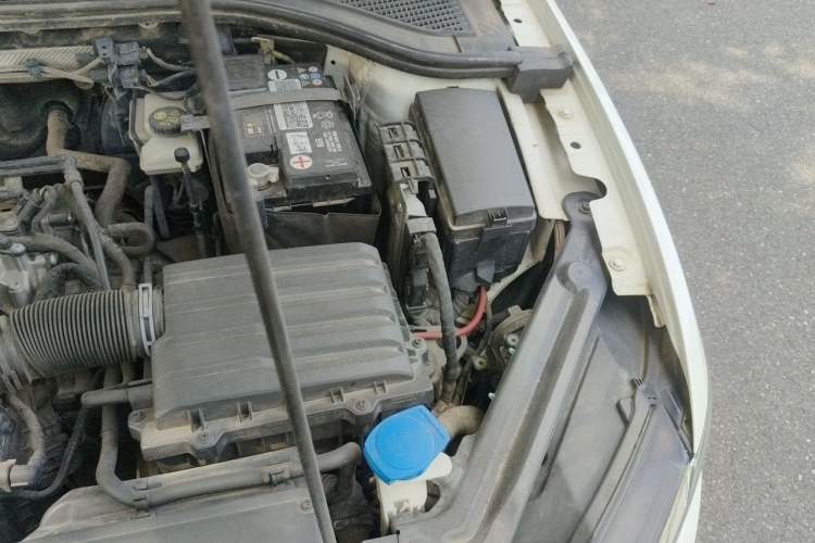 Used Volkswagen Bora 2020 1.5L Automatic Elite Version Engine Bay Left