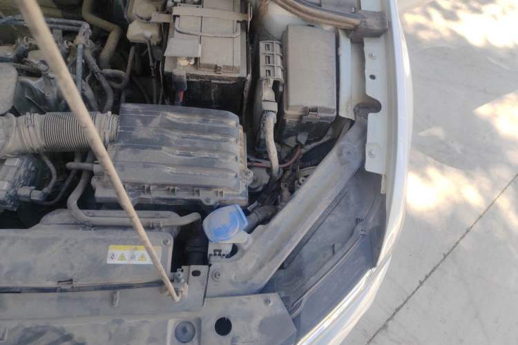 Used Volkswagen Bora 2020 1.5L Automatic Fashion Edition Engine Bay Left