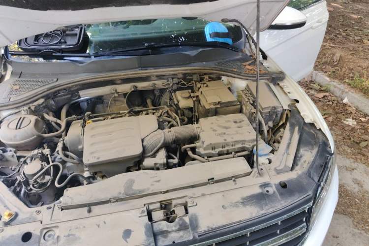 Used Volkswagen Bora 2020 1.5L Automatic Fashion Edition Engine Bay Left