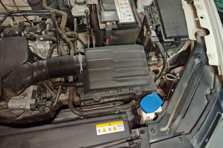 Used Volkswagen Bora 2020 1.5L Automatic Elite Version Engine Bay Left
