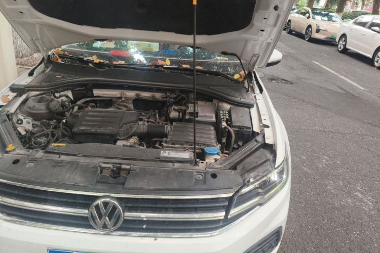 Used Volkswagen Bora 2020 1.5L Automatic Fashion Edition Engine Bay Left