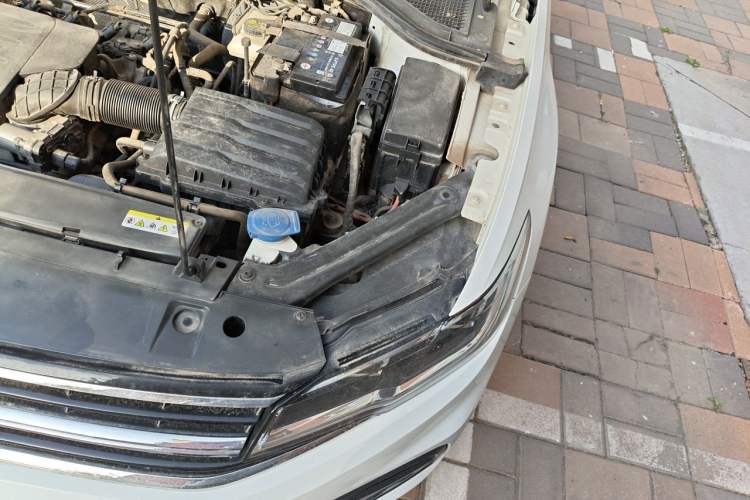 Used Volkswagen Bora 2020 1.5L Automatic Elite Version Engine Bay Left