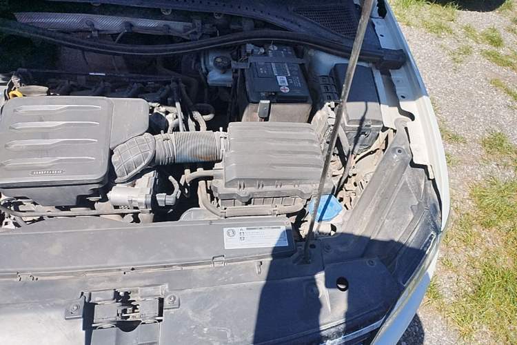 Used Volkswagen Bora 2020 1.5L Automatic Elite Version Engine Bay Left