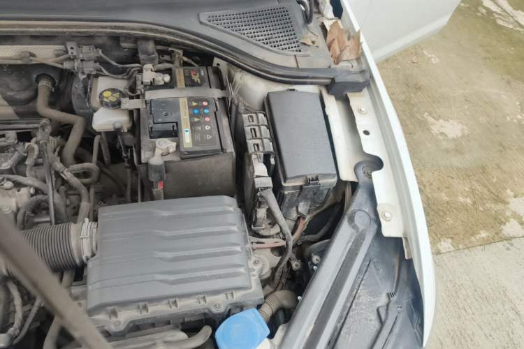 Used Volkswagen Bora 2020 1.5L Automatic Elite Version Engine Bay Left