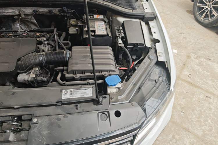 Used Volkswagen Bora 2020 1.5L Automatic Comfort Model Engine Bay Left