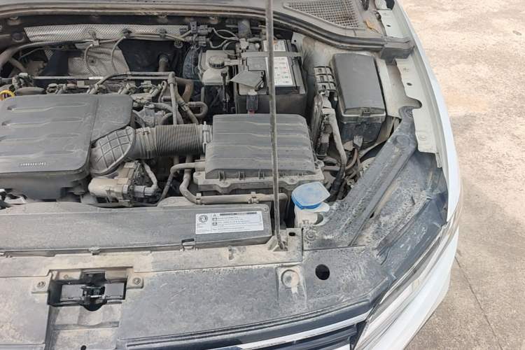 Used Volkswagen Bora 2020 1.5L Automatic Elite Version Engine Bay Left