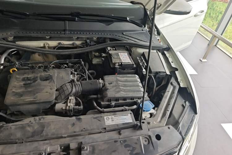 Used Volkswagen Bora 2020 1.5L Automatic Elite Version Engine Bay Left
