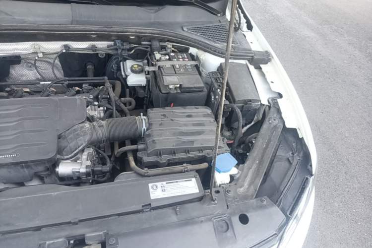 Used Volkswagen Bora 2020 1.5L Automatic Comfort Model Engine Bay Left