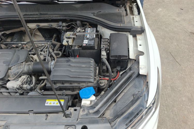 Used Volkswagen Bora 2020 1.5L Automatic Elite Version Engine Bay Left